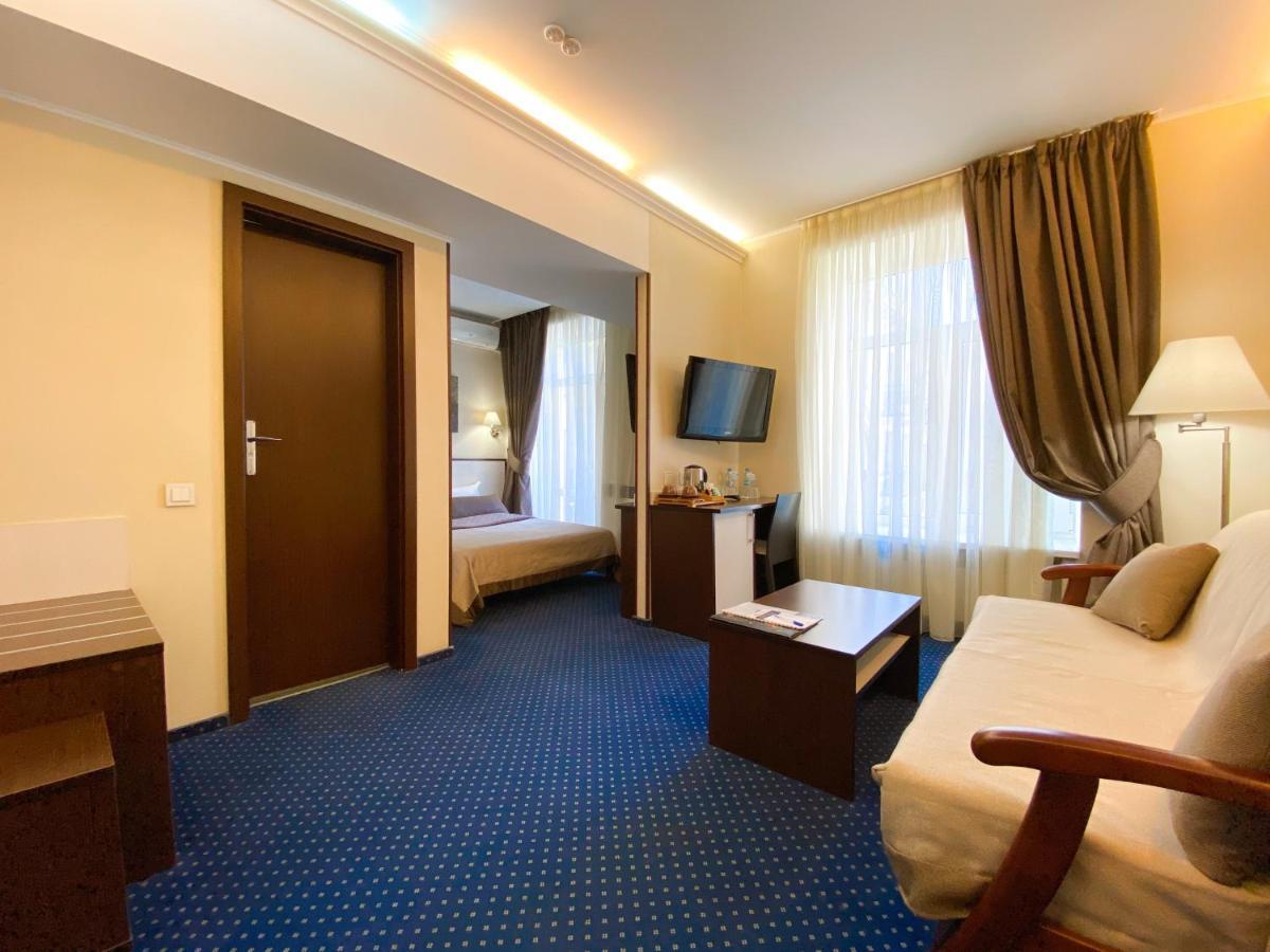 Teatralny Hotel Zaporizhia Eksteriør billede