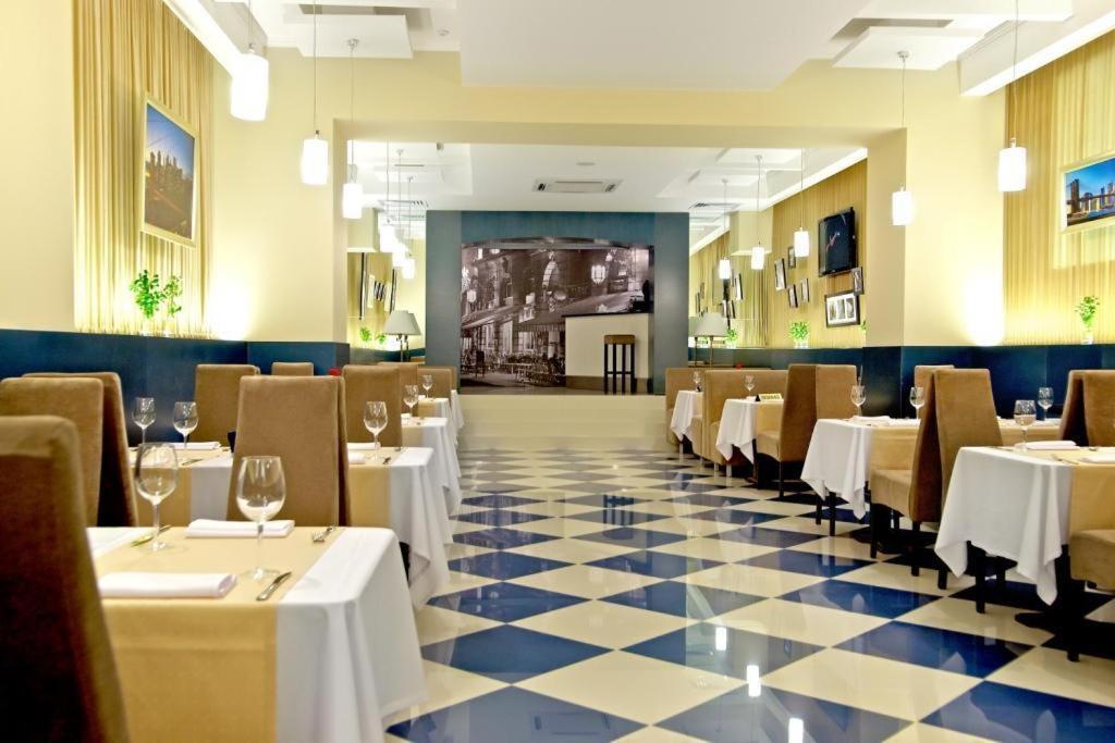 Teatralny Hotel Zaporizhia Eksteriør billede